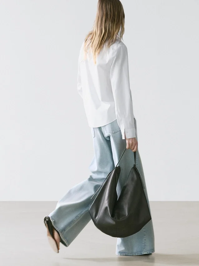 100% Cotton Poplin Shirt 100% Cotton Poplin Shirt