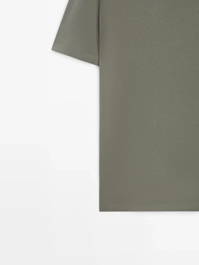 100% Cotton Short-Sleeve T-Shirt 100% Cotton Short-Sleeve T-Shirt