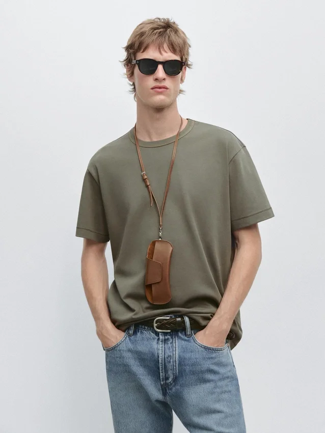 100% Cotton Short-Sleeve T-Shirt 100% Cotton Short-Sleeve T-Shirt