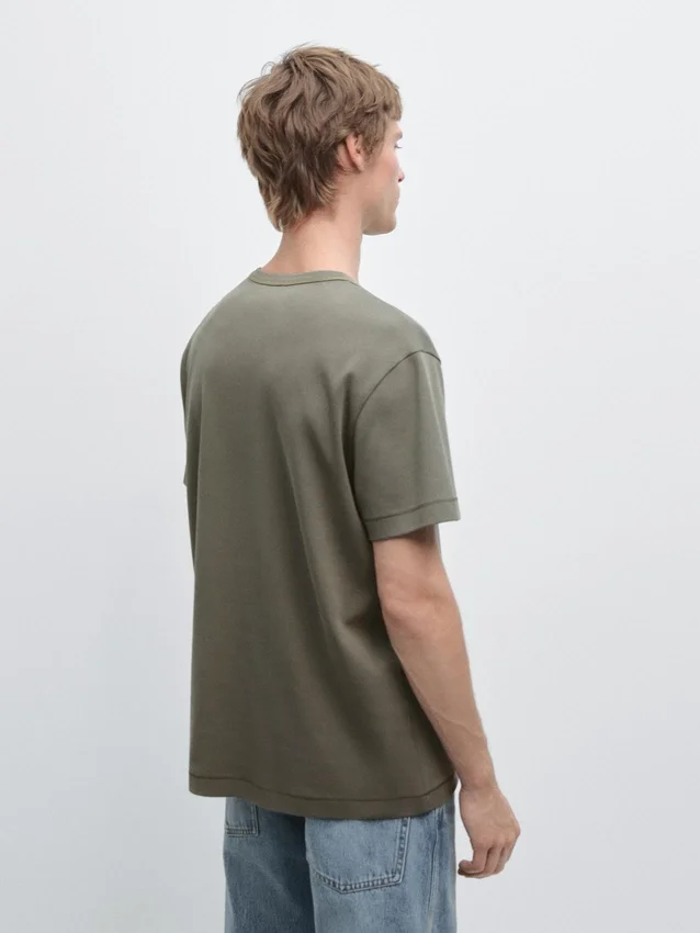 100% Cotton Short-Sleeve T-Shirt 100% Cotton Short-Sleeve T-Shirt