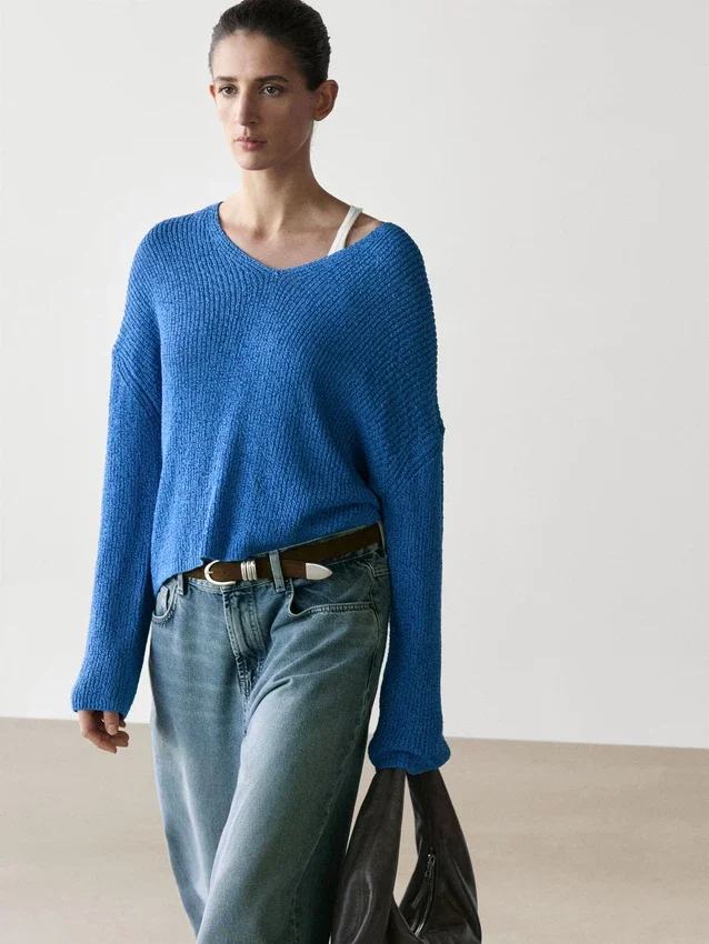 Cotton Blend V-Neck Knit Sweater Cotton Blend V-Neck Knit Sweater