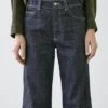 Flared High-Waist Jeans