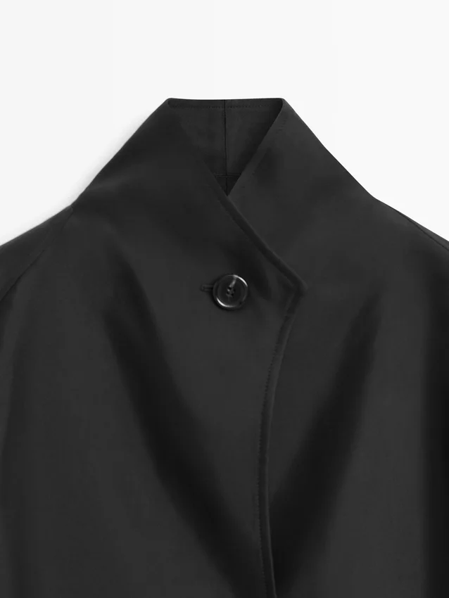 Flowing Voluminous Cape with Button Details Flowing Voluminous Cape with Button Details