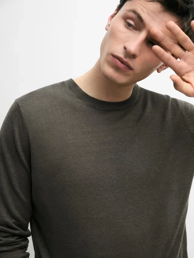 Linen Knit Crew Neck Sweater Linen Knit Crew Neck Sweater