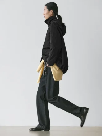 Mid-Rise Wide-Leg Jeans