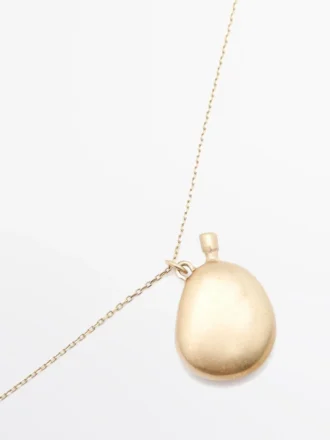 Necklace with Metal Pendant