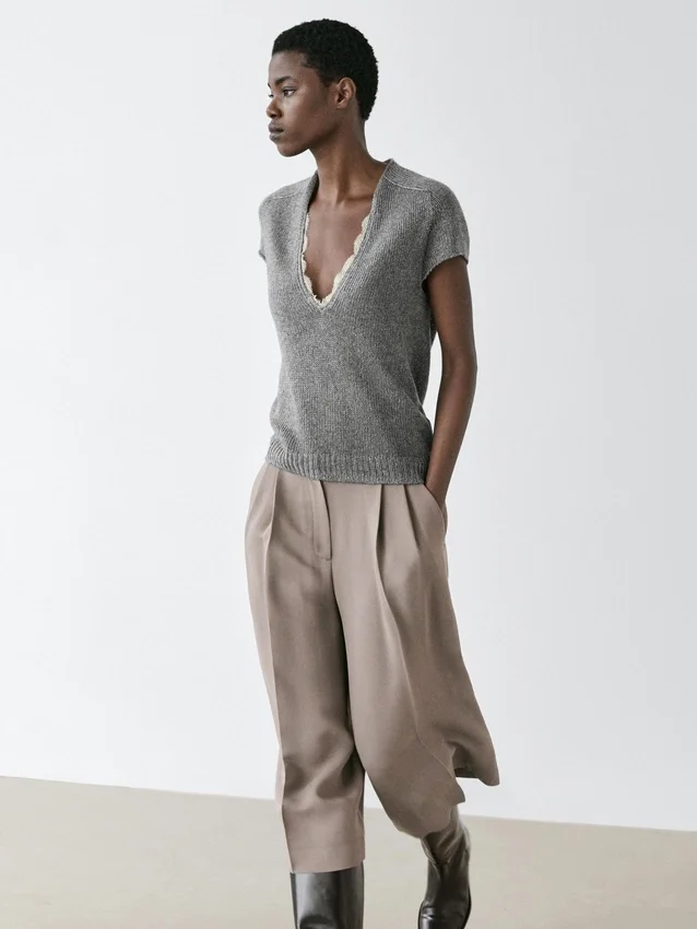 Short Sleeve Knit Sweater with Lace Short Sleeve Knit Sweater with Lace