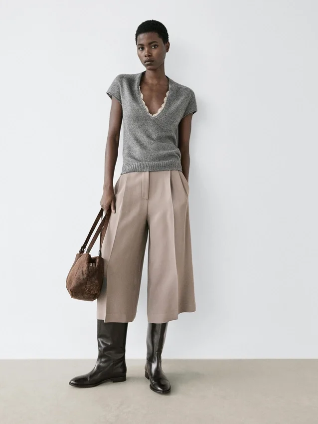 Short Sleeve Knit Sweater with Lace Short Sleeve Knit Sweater with Lace