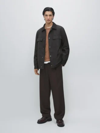 water repellent overshirt with pockets 1 330x440 - Water-Repellent Overshirt with Pockets